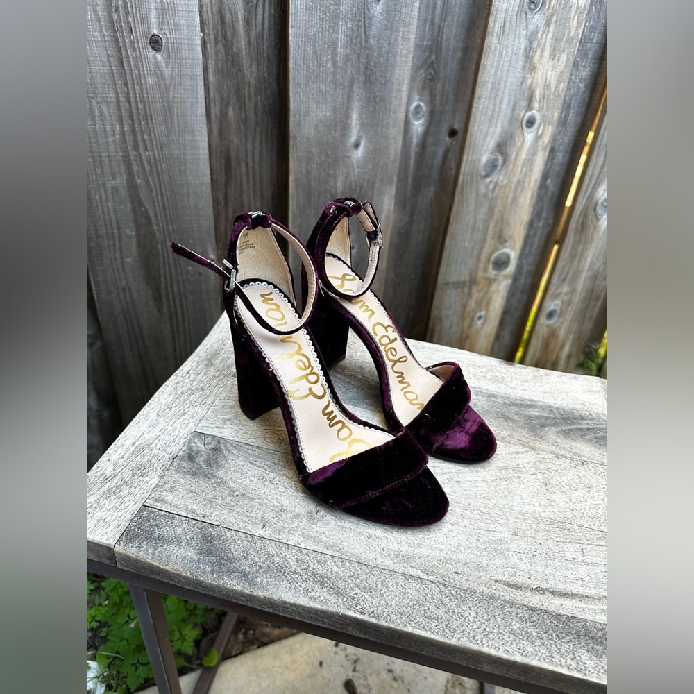 EUC Burgundy Crushed Velvet Sam Edelman Yaro Block Heels BOGO-READ DESCRIPTION